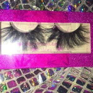 “Splff” Natural Mink Eyelashes